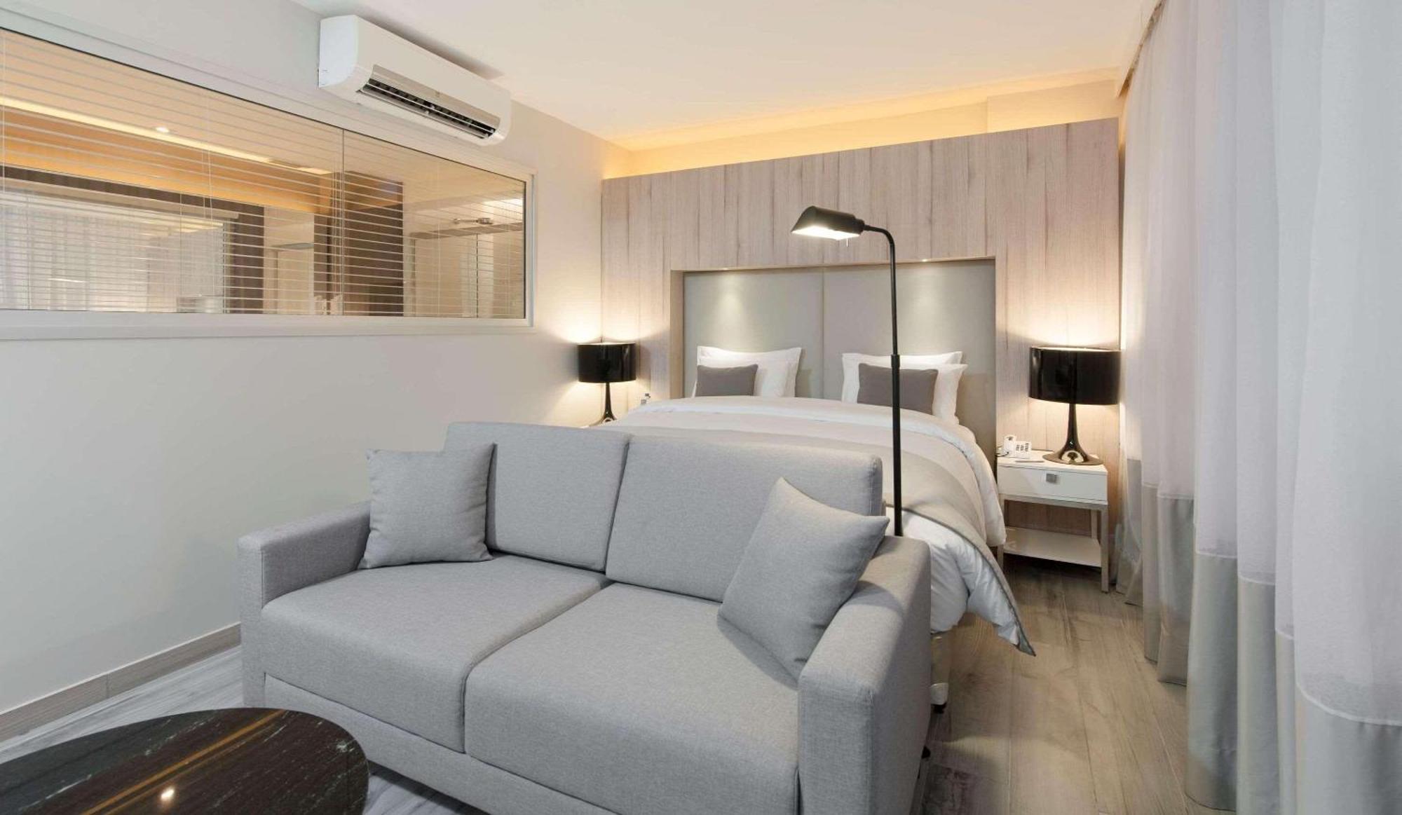 Deluxe Double Room,1277410366:JPEG