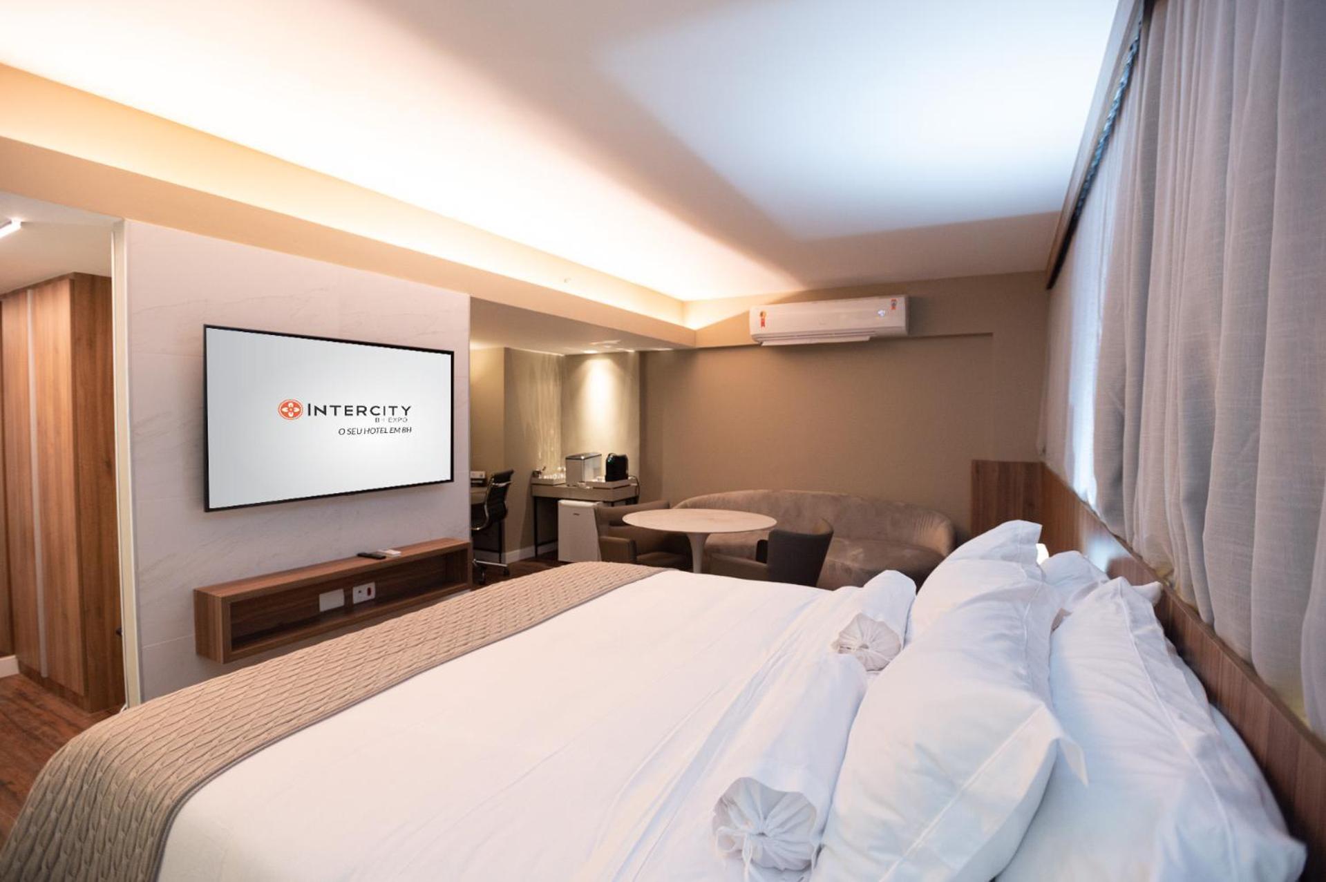 Double Premium Suite with King Bed,1695331884:JPEG