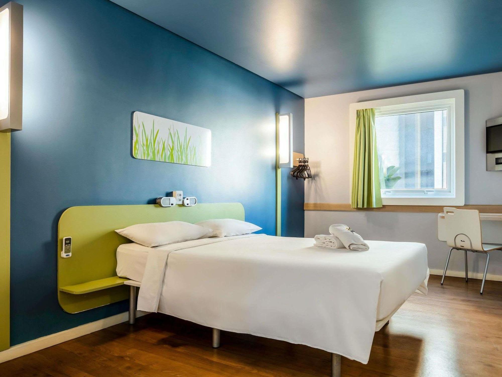 Standard Apartment One Double Bed Disability Access