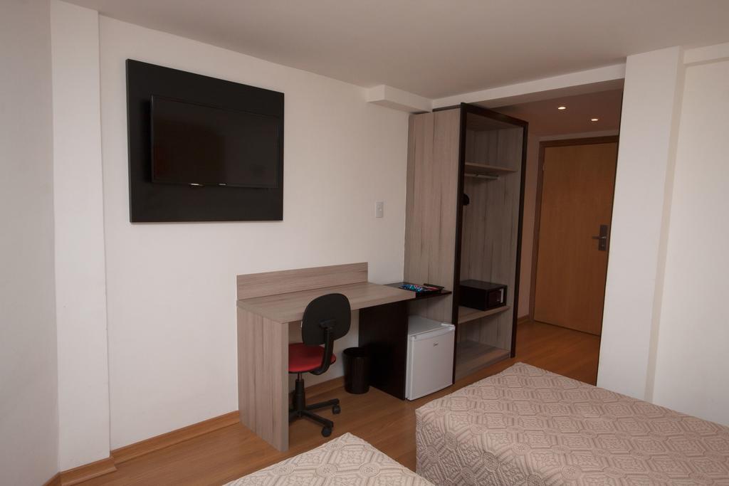 Quarto Deluxe com 2 Camas de Solteiro