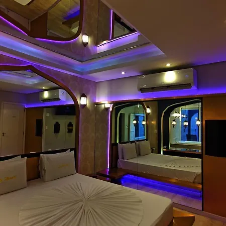 Motel Le Monde (Adults Only)-3
