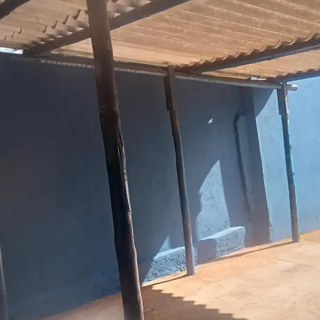Quitinete Expominas Suite Ar-2
